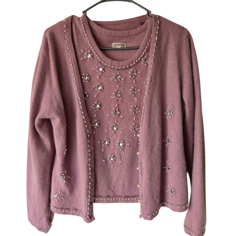 Chic Pink Cardigan with Elegant Embellishments